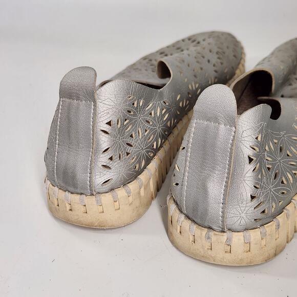 Ilse Jacobsen Tulip Perforated Metallic Slip On Comfort Shoes Size EU38 Silver - Picture 6 of 8